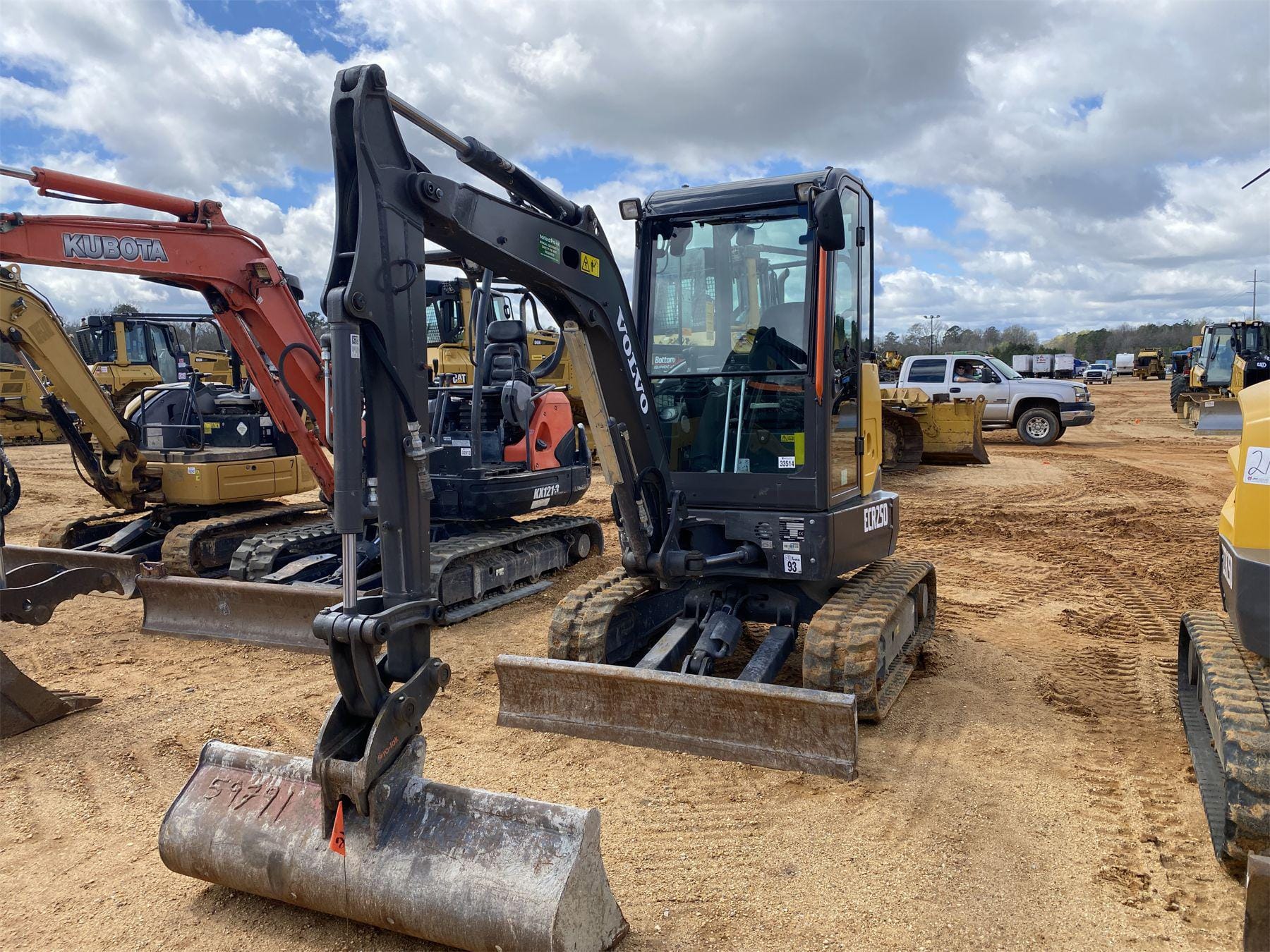 Main image Volvo ECR25D