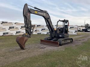 2022 Volvo ECR88D Image