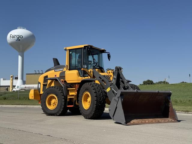 Image of Volvo L60H equipment image 4