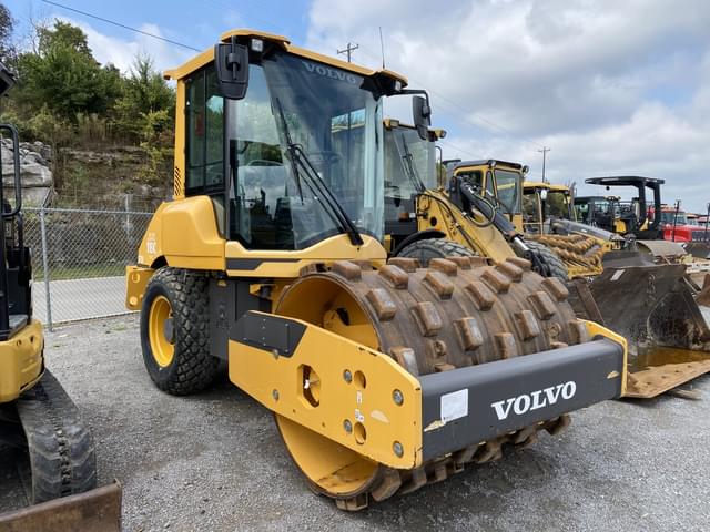 Image of Volvo SD75B equipment image 4