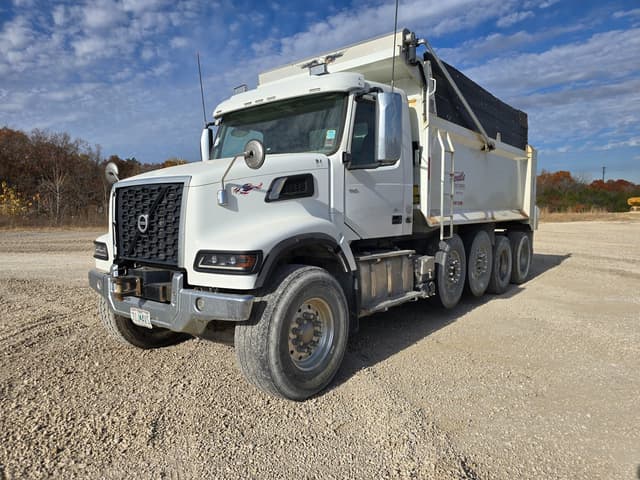 Image of Volvo VHD equipment image 2