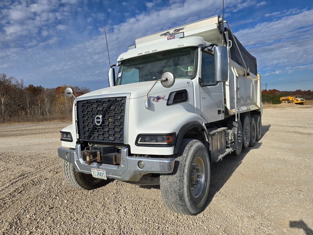 Image of Volvo VHD Primary image