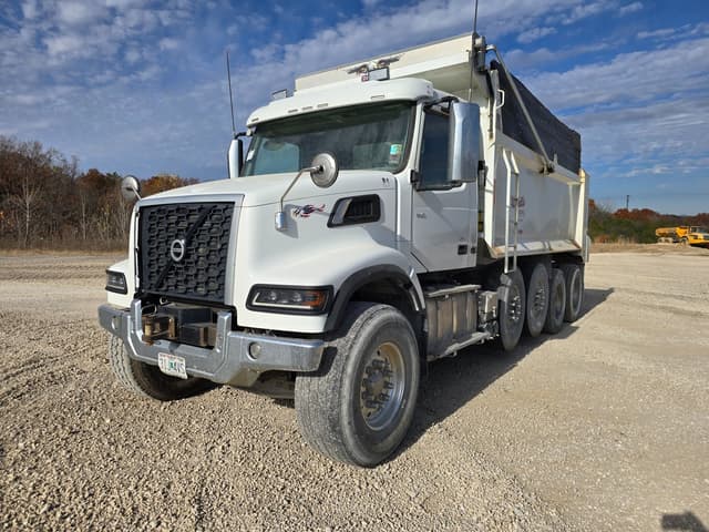 Image of Volvo VHD equipment image 1