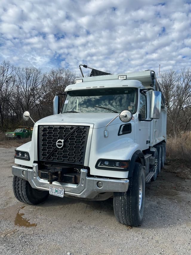 Image of Volvo VHD equipment image 3