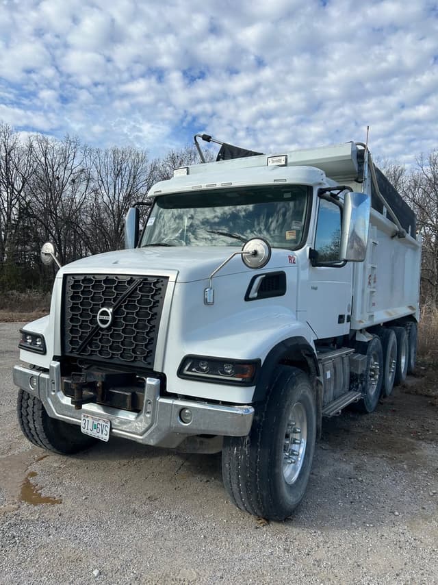 Image of Volvo VHD equipment image 2
