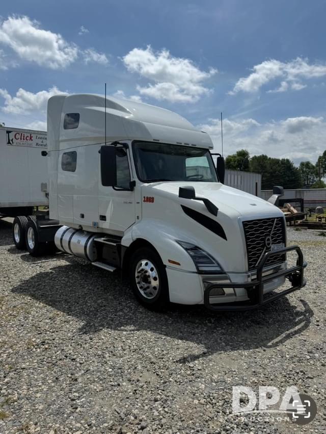 Image of Volvo VNL 760 equipment image 3