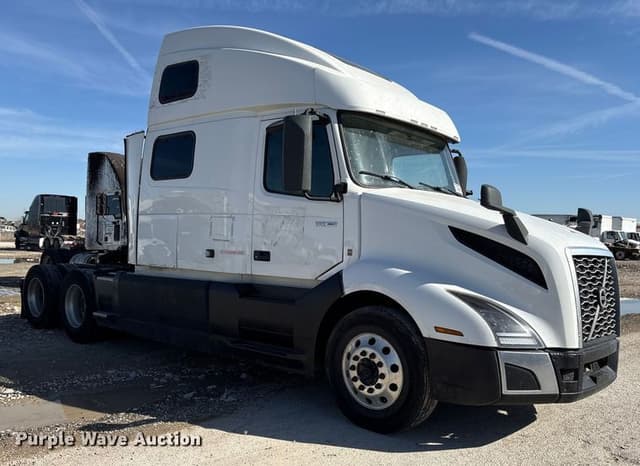 Image of Volvo VNL equipment image 2