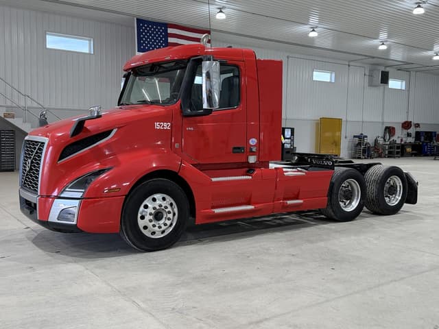 Image of Volvo VNL equipment image 1