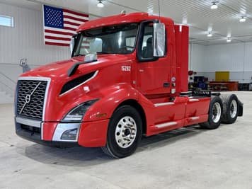 Main image Volvo VNL