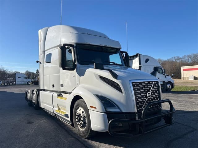 Image of Volvo VNL64 equipment image 2