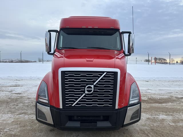 Image of Volvo VNL64T760 equipment image 1