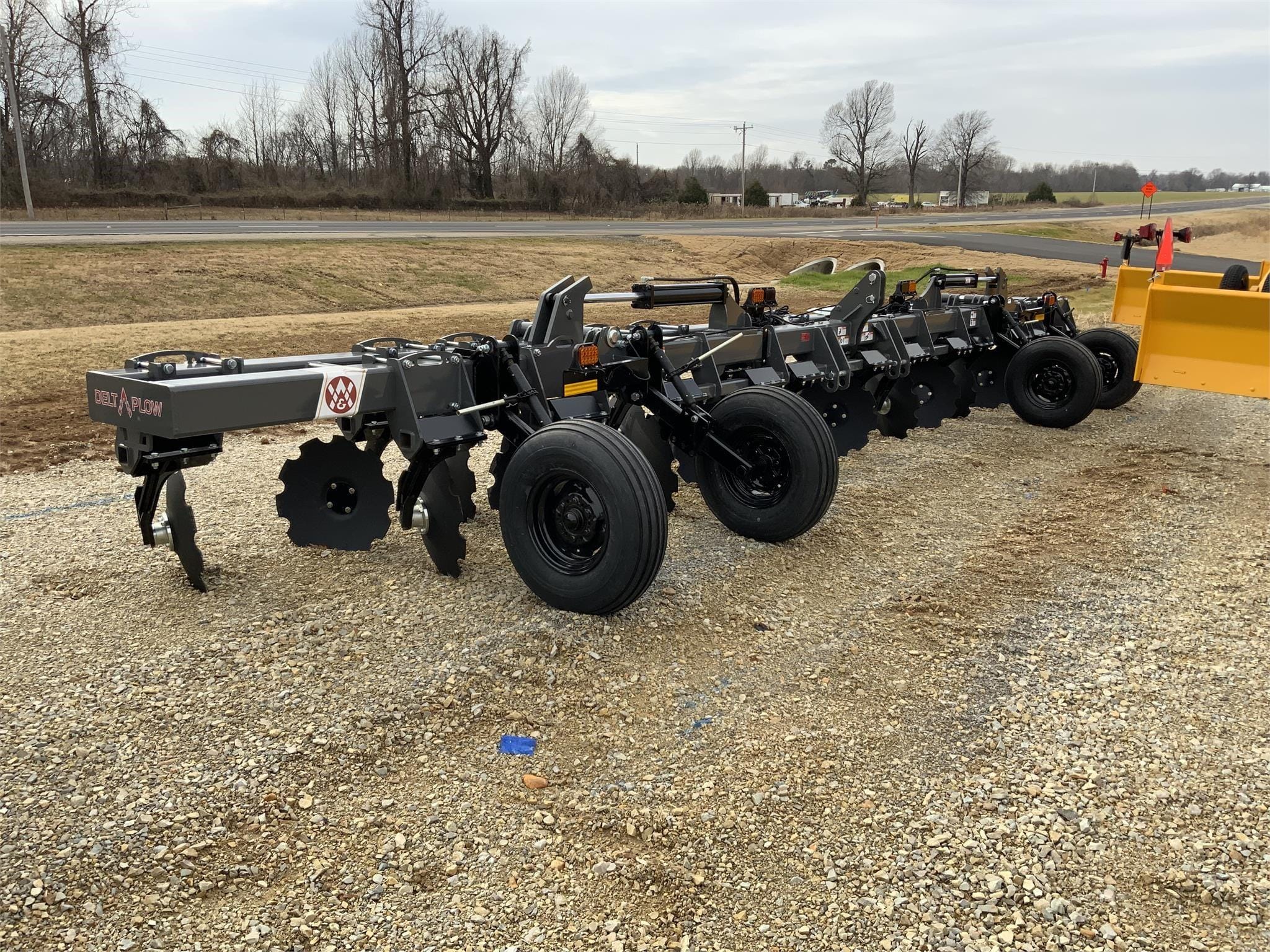 2022 W&A Delta Plow Equipment Image0