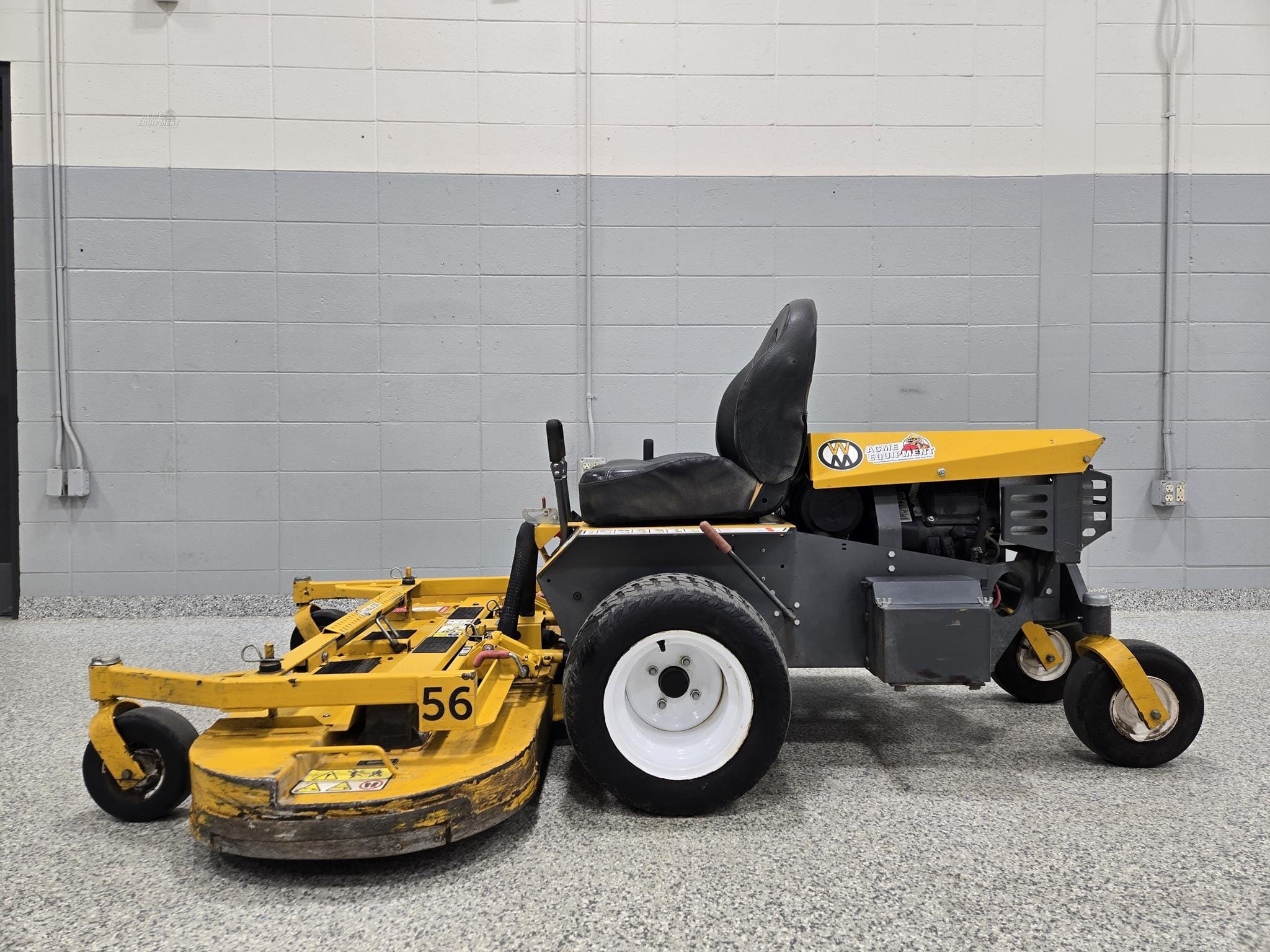 2022 Walker MB27I-16  Equipment Image0