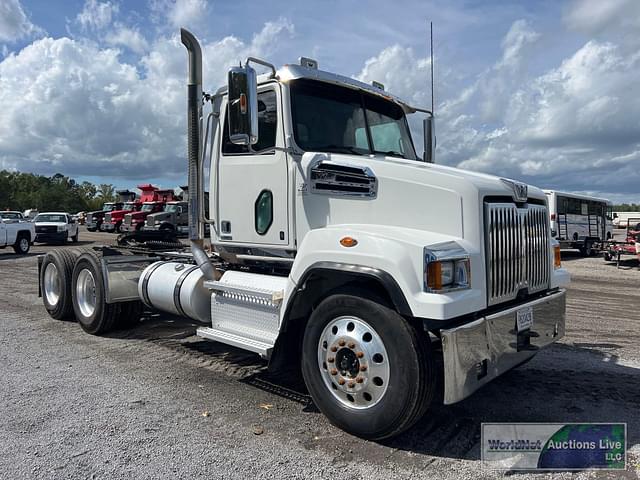 Image of Western Star 4700 equipment image 3