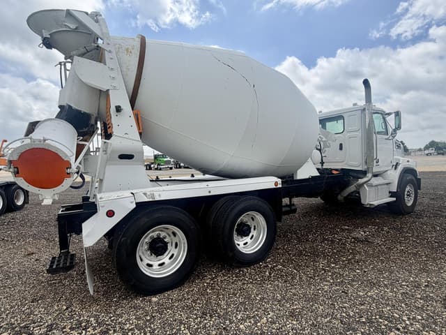 Image of Western Star 4700 equipment image 4