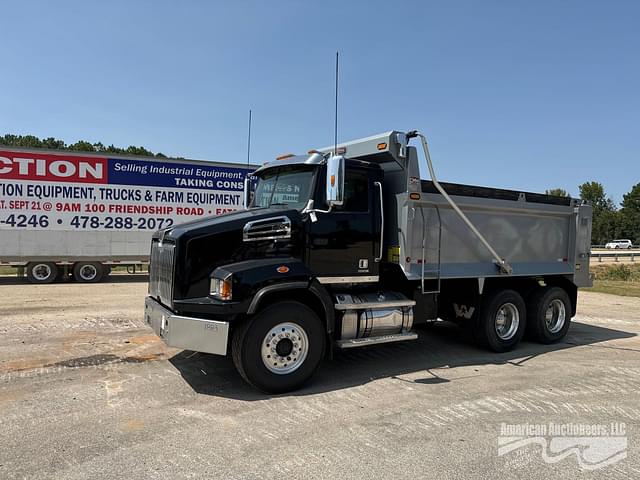 Image of Western Star 4700 equipment image 1