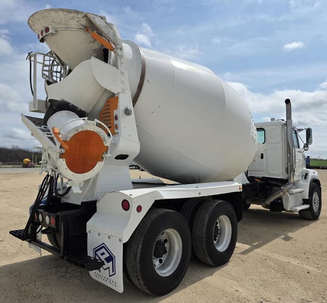 Image of Western Star 4700 equipment image 4