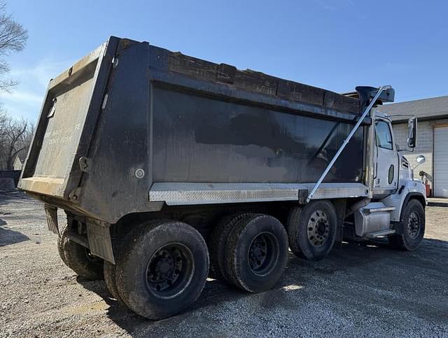 Image of Western Star 4700SBA equipment image 3