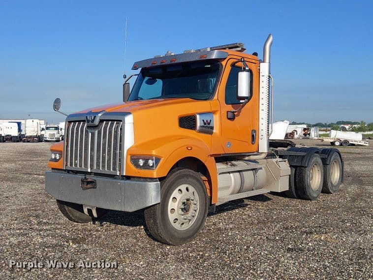 Image of Western Star 4900 Primary image