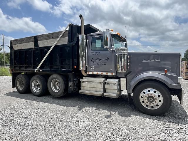 Image of Western Star 4900 equipment image 3
