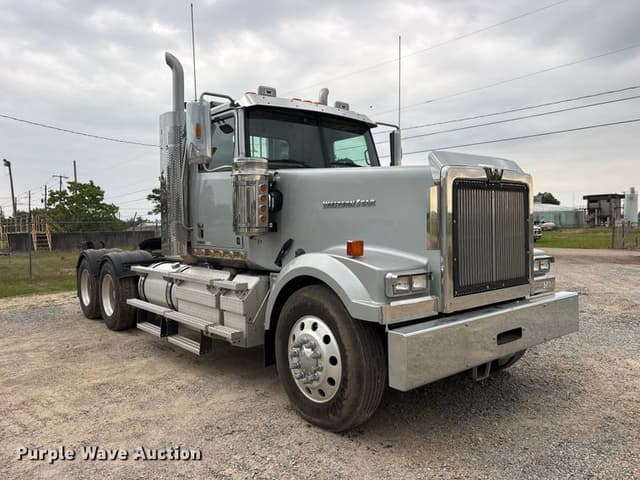 Image of Western Star 4900EX equipment image 2