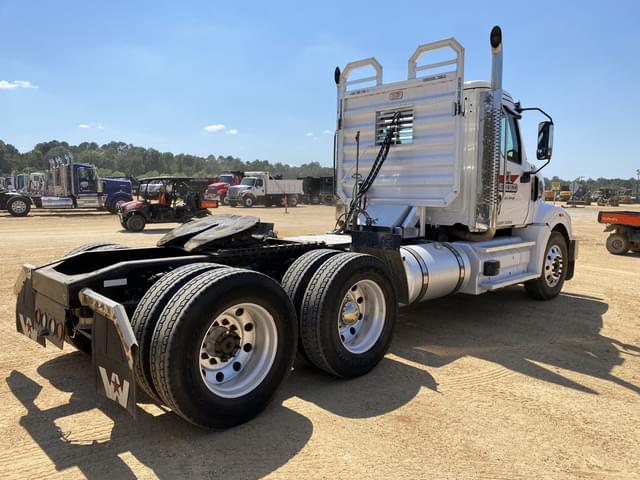 Image of Western Star 49X equipment image 2