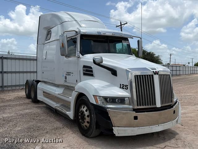Image of Western Star 5700XE equipment image 2