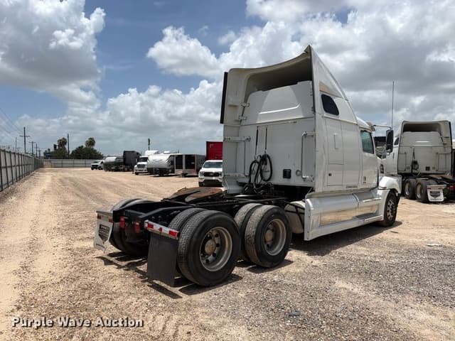 Image of Western Star 5700XE equipment image 4