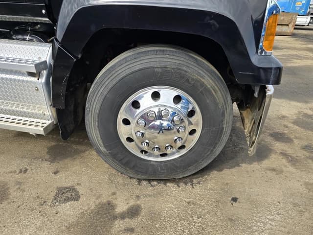 Image of Western Star 4700 equipment image 4