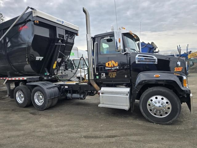 Image of Western Star 4700 equipment image 3