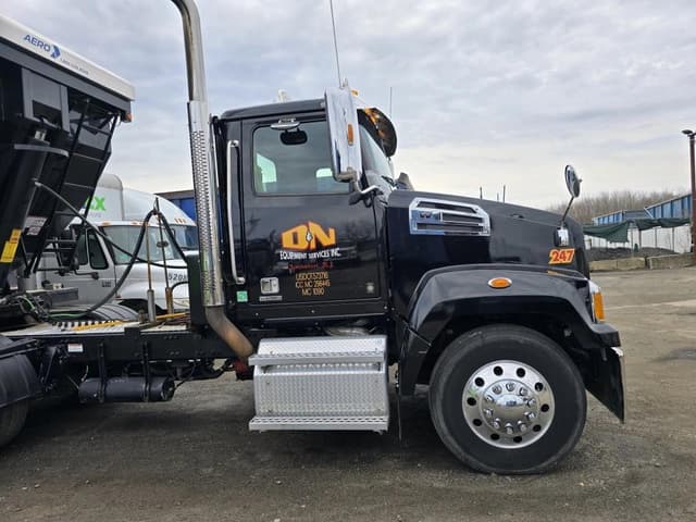 Image of Western Star 4700 equipment image 4