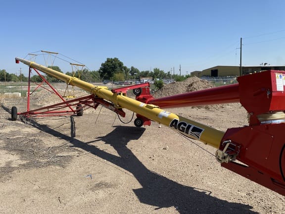 2022 Westfield 10x73 Equipment Image0