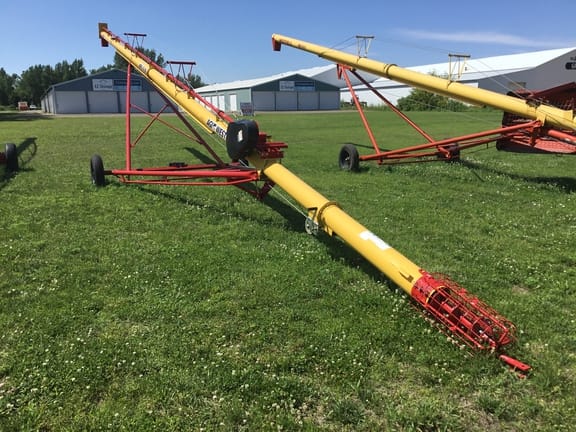 2022 Westfield WRX8-56 Equipment Image0