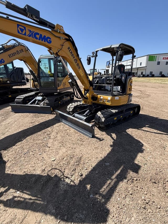 Image of XCMG XE55U equipment image 3