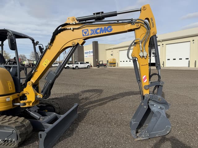 Image of XCMG XE55U equipment image 4