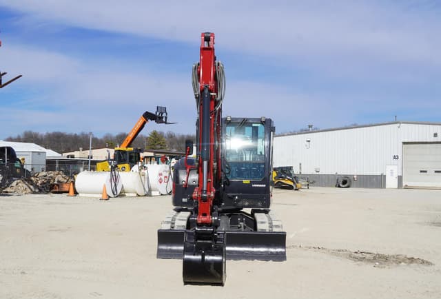 Image of Yanmar SV100-2A equipment image 4