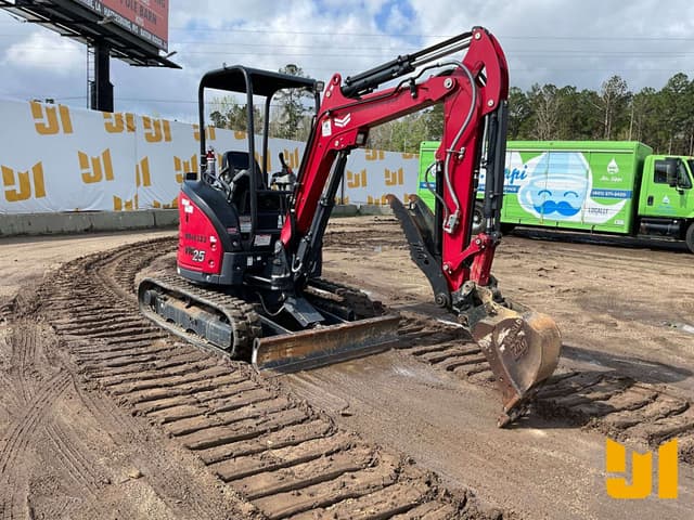 Image of Yanmar VIO25-6A equipment image 2