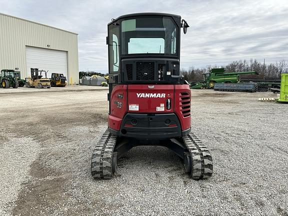 Image of Yanmar VIO35 equipment image 3