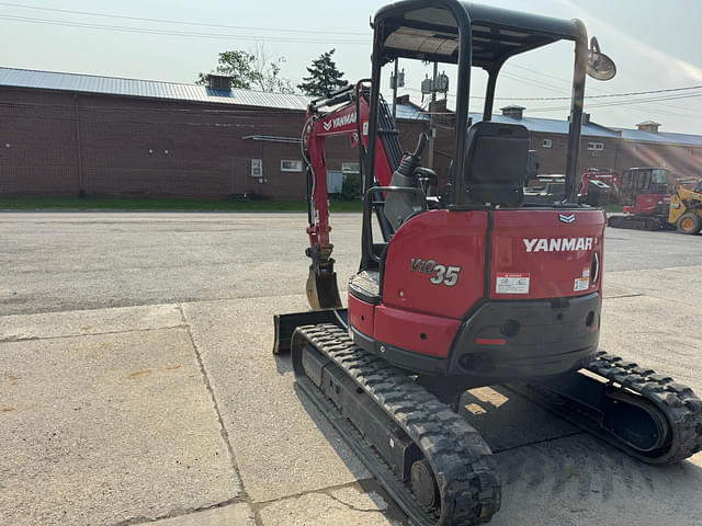Image of Yanmar Vio35-6A equipment image 4