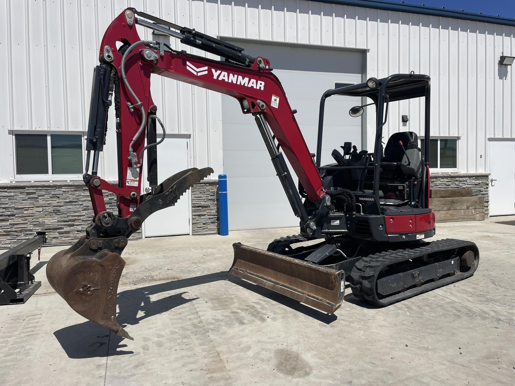 2022 Yanmar Vio35-6A Equipment Image0