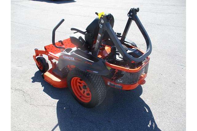 Image of Kubota Z411 equipment image 4