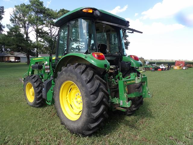 Image of John Deere 5090E equipment image 4