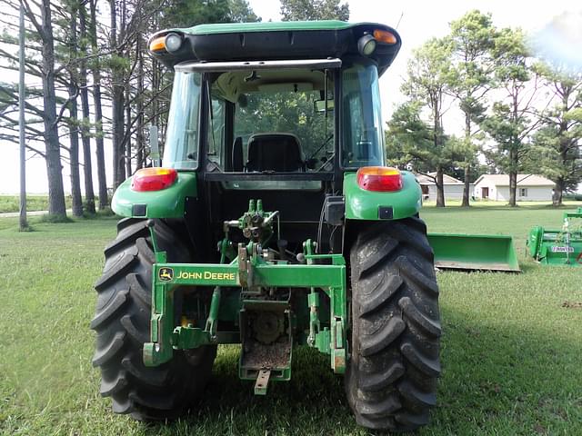 Image of John Deere 5090E equipment image 3
