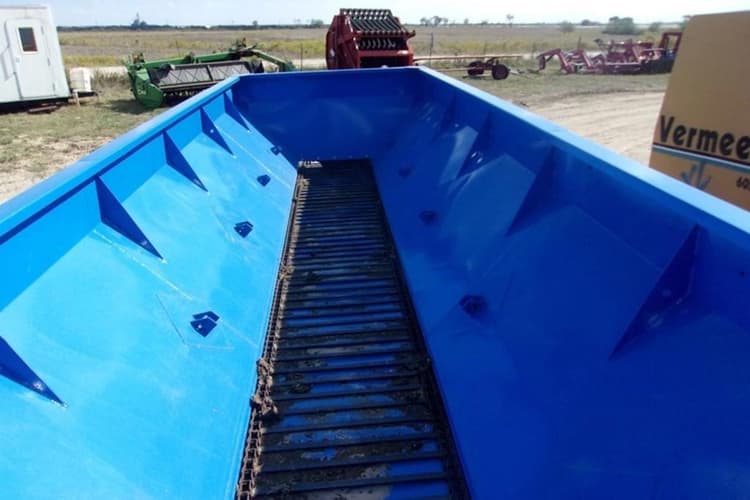 2023 Adams CLS24 Manure Handling Poultry Litter Equipment for Sale