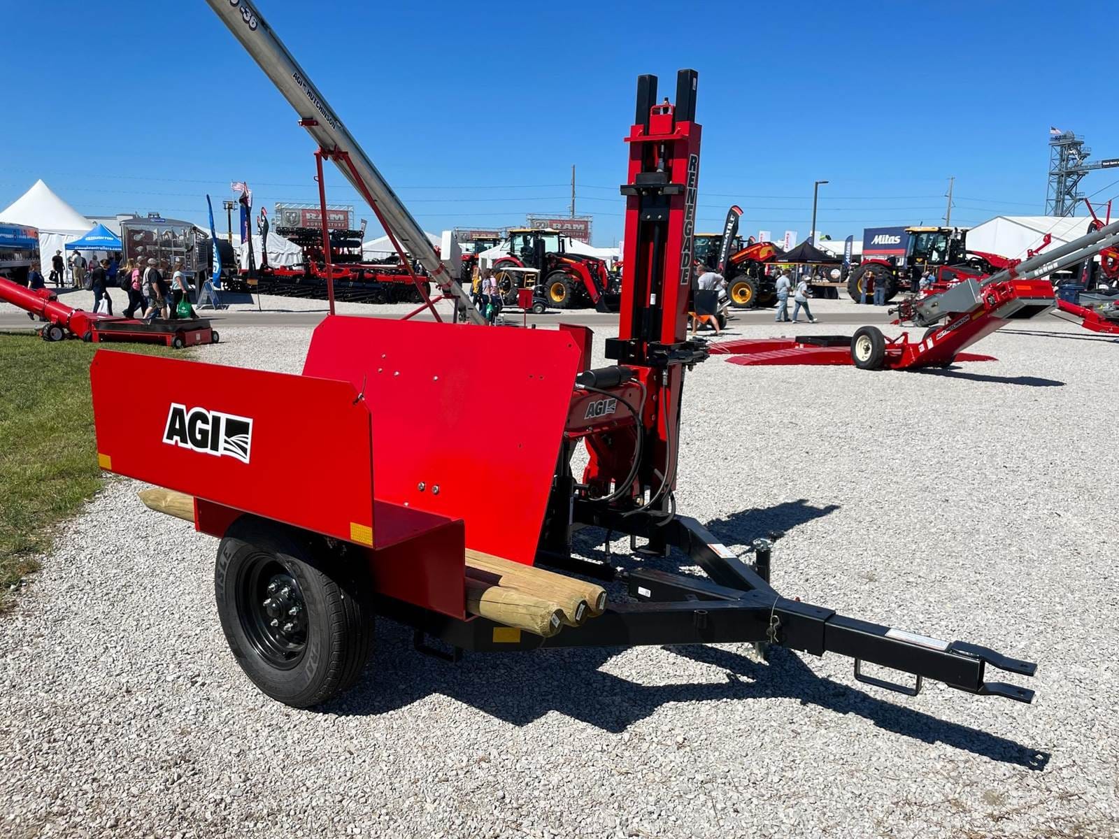 2024 AGI Renegade Equipment Image0