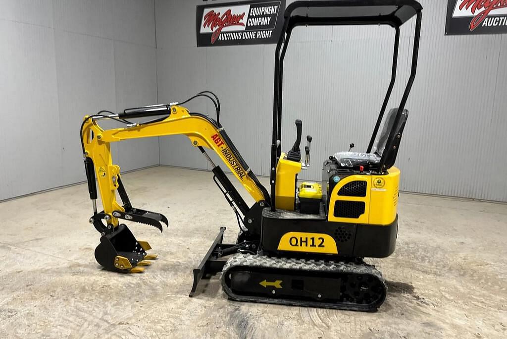 2023 AGROTK QH12 Construction Compact Excavators for Sale Tractor Zoom