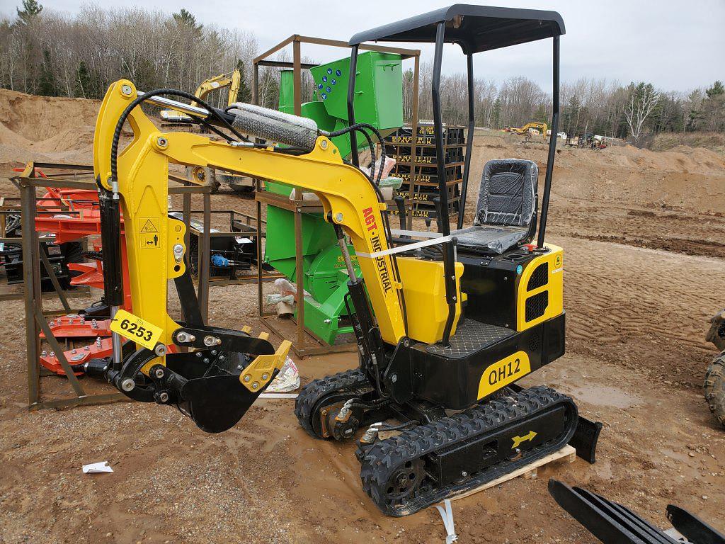 2023 AGT Industrial H12 Construction Compact Excavators for Sale