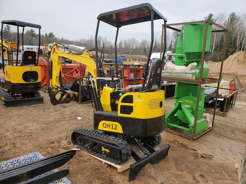 2023 AGT Industrial H12 Construction Compact Excavators for Sale