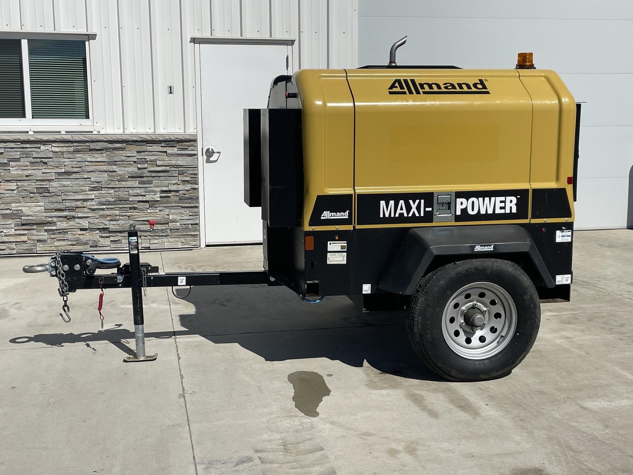 2023 Allmand Maxi-Lite Equipment Image0