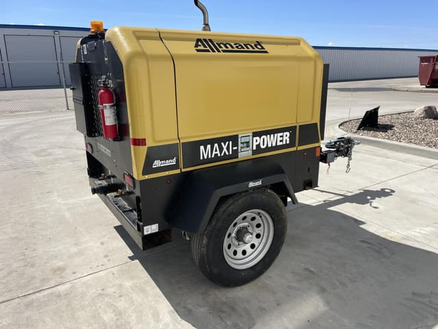 Image of Allmand Maxi-Lite equipment image 4